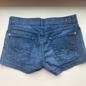 𝅺Women’s 7 For All Mankind Jean Shorts